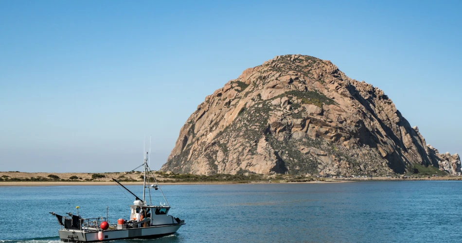 Morro Bay Travel Guide: Attractions, Beaches & Local Favorites