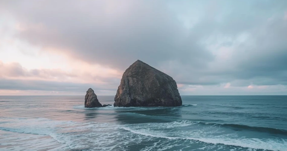Exploring Morro Rock: History, Hiking & Visitor Tips